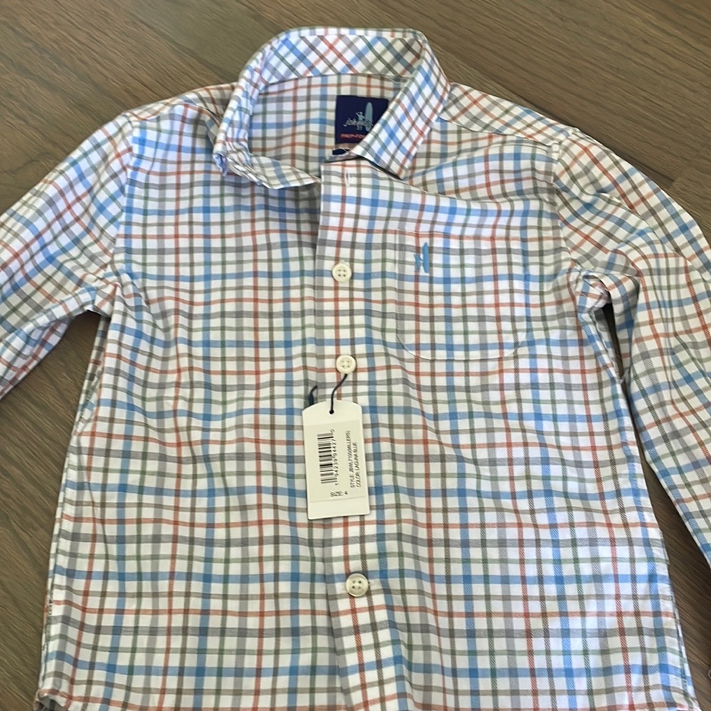 NWT Johnnie O button down